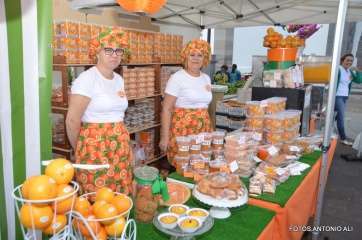 Puesto de venta de naranja en la feria de la edición del pasado año (Foto TA)