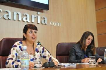 La consejera Minerva Alonso (c), este lunes durante la presentación del presupuesto de la Consejería (Foto Acfi Press)