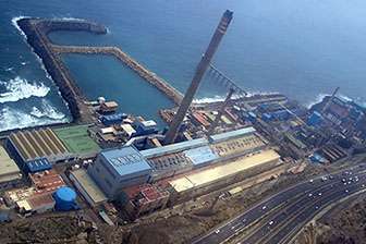 Vista general de la central térmica de Jinámar (Foto TA)