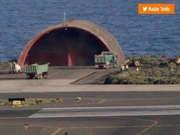 Imagen de archivo de unas obras en la pista 03R/21L (Foto @RTelde)