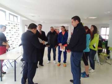Momento del acto de este jueves en el Club Internacional de Empresarios y Emprendedores de Telde (Foto TA)