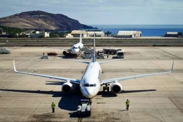 Al fondo, pistas de vuelo del Aeropuerto de Gran Canaria (Foto TA)
