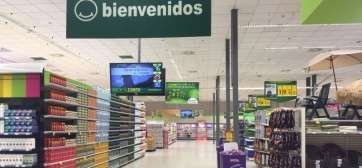 Interior del centro de Hiperdino en Melenara, ya reformado (Foto TA)