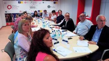 Imagen de la reunión de la Mesa de Comercio de Gran Canaria (Foto TA)