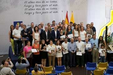 Foto de familia de todos los premiados (Foto TA)