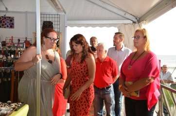 La consejera de Industria, Comercio y Artesanía, la teldense Minerva Alonso, esta tarde en el acto inaugural de la feria (Foto TA)