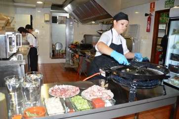 La cocina del restaurante (Foto TA)