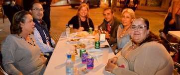 Miembros del colectivo de comerciantes, el pasado sábado, en Los Llanos (Foto Antonio Alí)