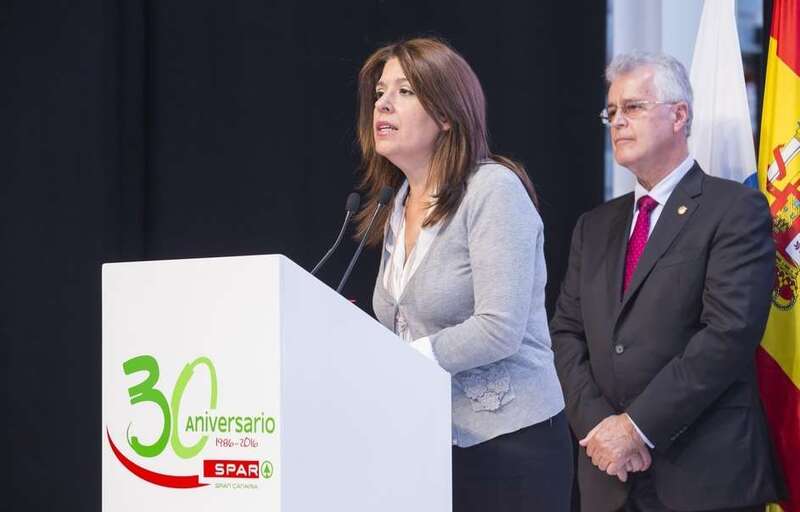 La alcaldesa de Telde durante su intervención ayer en el acto convocado por Spar (Foto TA)