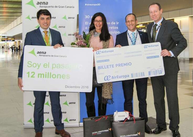 Eva Tendero Corredor, esta mañana en el Aeropuerto de Gran Canaria (Foto TA)