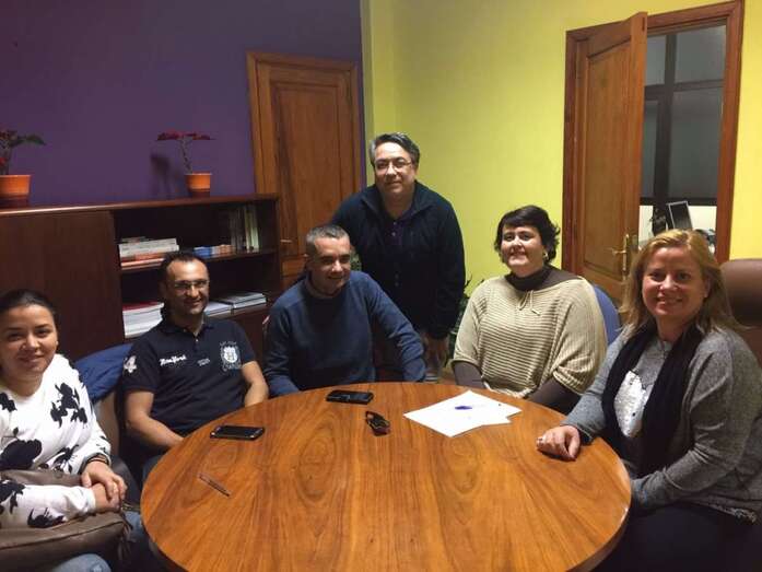 Reunión de la concejala de Desarrollo Local con la nueva directiva de la ZCA de Los Llanos (Foto TA)