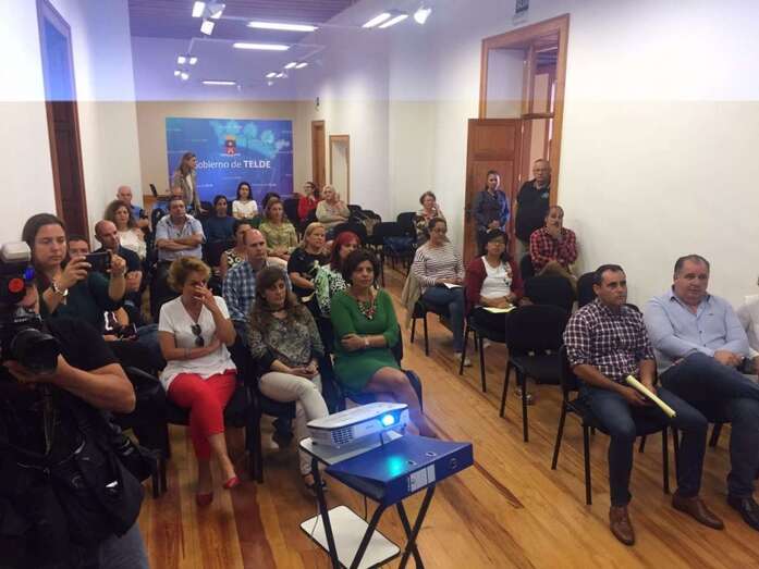 Varias entidades, firmas y empresarios del municipio participan desde este martes en las jornadas (Foto TA)