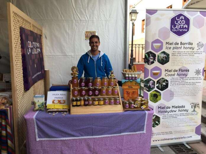 El apicultor Iván Santana (Foto TA)