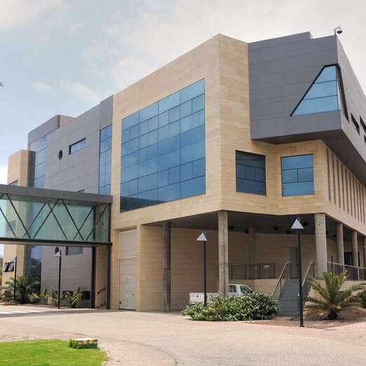 Edificio central del Centro de Control del Tránsito Aéreo de Canarias, sito en Ojos de Garza (Foto TA)