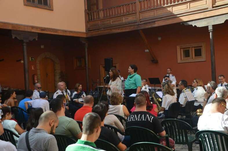 Los actos se han concentrado en la Casa-Condal de San Juan (Foto TA)