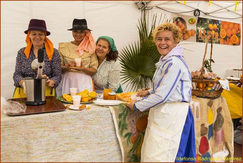 La VII Feria de la Naranja se desarrolló con éxito este domingo en el parque urbano de San Juan (Foto TA)