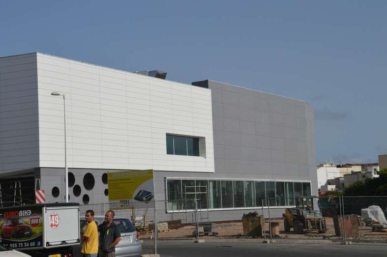 Las obras del complejo deportivo marchan a muy buen ritmo (Foto TA)