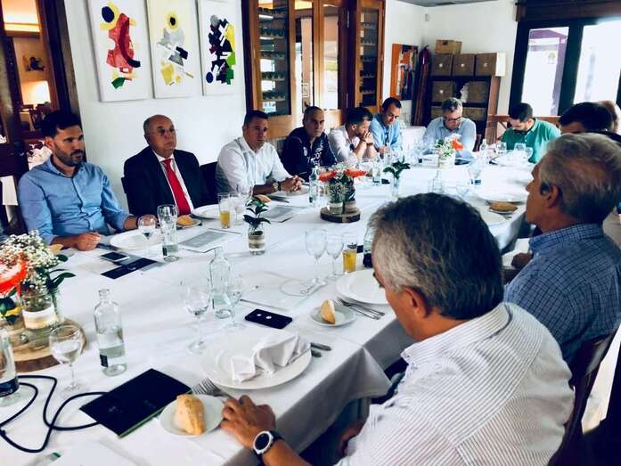 Imagen de la primera reunión de la Mesa de Movilidad Sostenible (Foto TA)