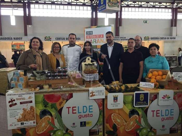 La alcaldesa y concejales en el puesto de Telde en la Feria Gran Canaria Me Gusta (Foto TA)