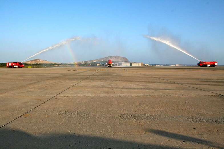 Imagen de archivo de la llegada de un avión de Norwegian a Gando (Foto TA)