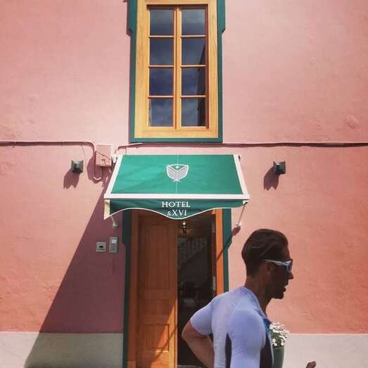 Vista de la fachada del Hotel Emblemático S.XVI (Foto TA)