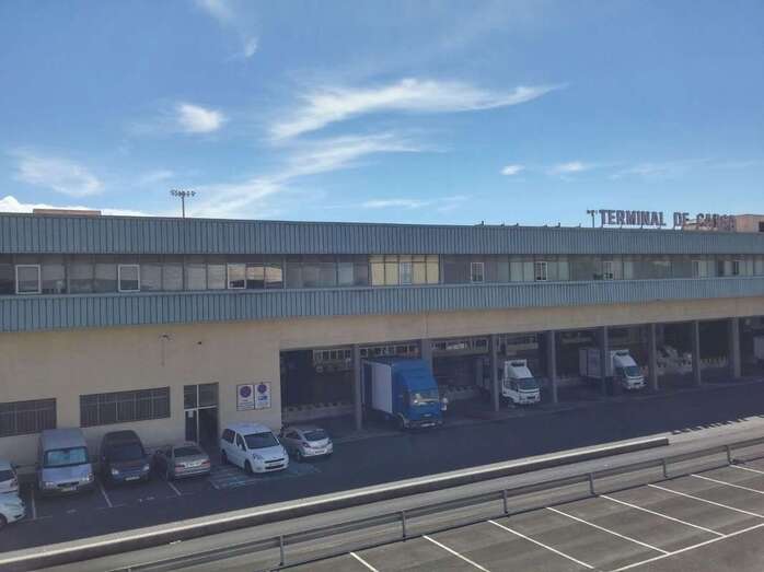 Imagen de archivo de la terminal de carga del Aeropuerto de Gando (Foto TA)