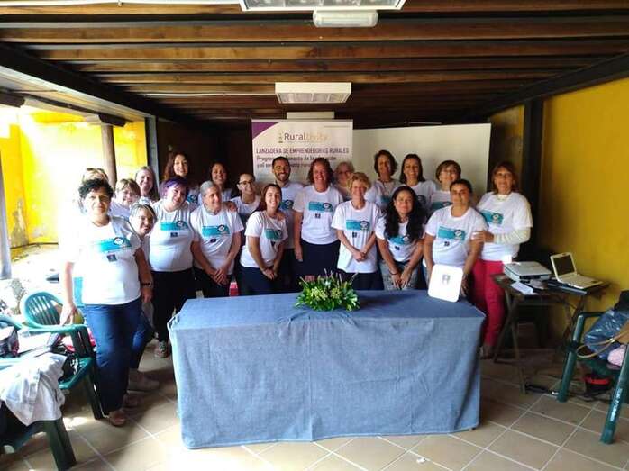 Foto de familia de las participantes en las jornadas (Foto TA)