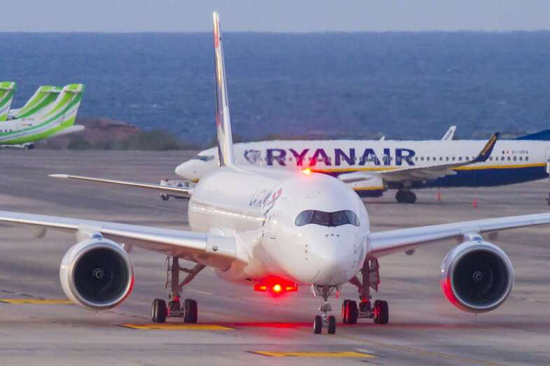 Imagen de archivo de un avión en el Aeropuerto de Gran Canaria (Foto Antonio Rodríguez)