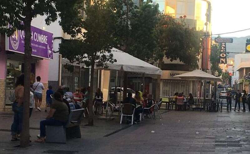 Terrazas de la calle de Rivero Bethencourt/C7.