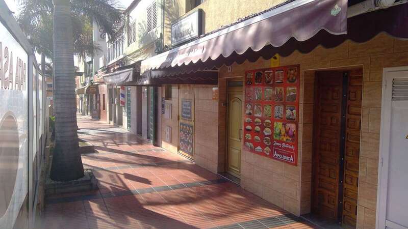 Cartel exterior del negocio/TA.