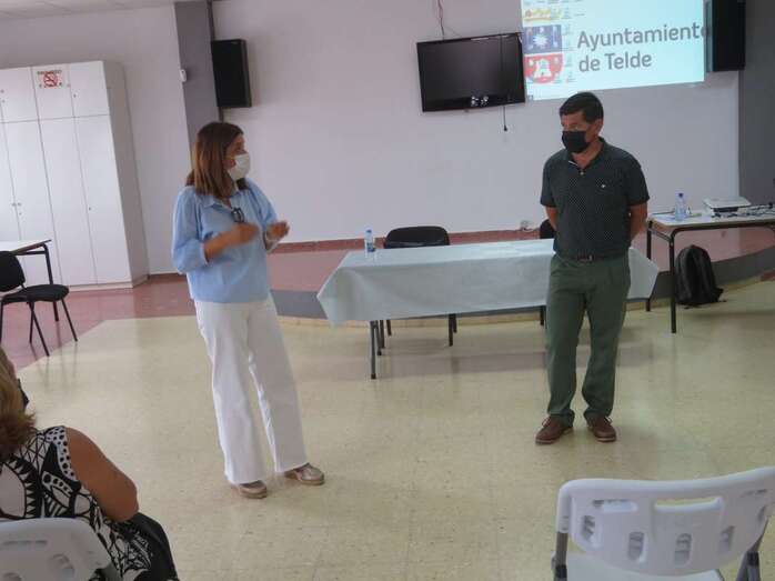 Momento de la reunión informativa de esta mañana en la sede social de Meclasa en Melenara/TA.