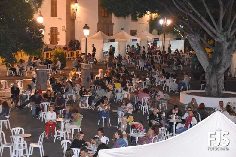 Plaza de San Juan, anoche durante la II Ruta de Tapas y Vinos