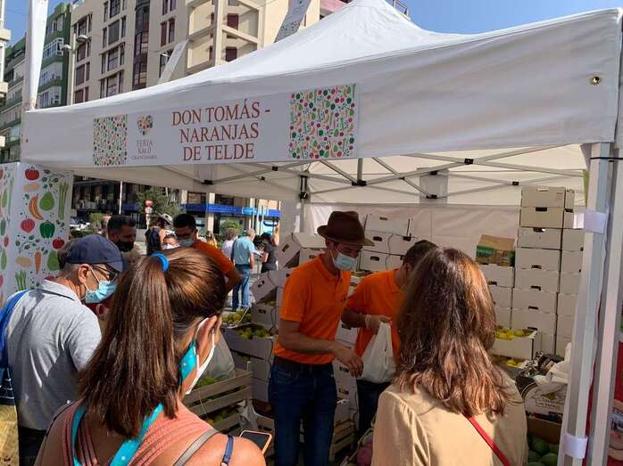 Puesto de venta de naranjas de Telde/TA.