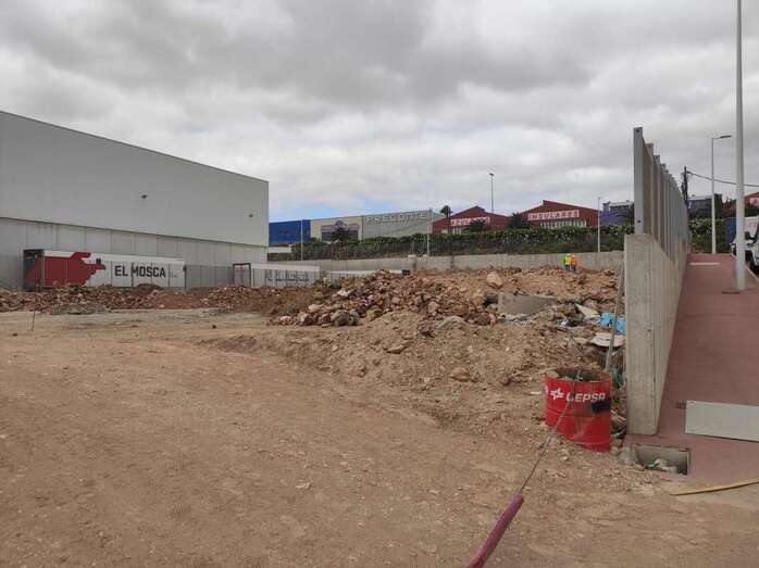 Ya han comenzado las obras en una parcela de 3.088 metros cuadrados / TA