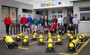 Pilotos britanicos en la sede de la PLOCAN en Taliarte (Foto TA)