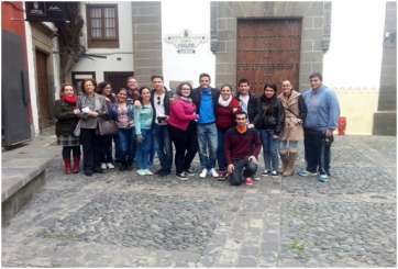 Alumnos durante la visita a Vegueta (Foto TA)