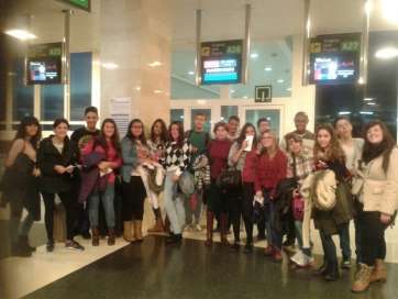 Los estudiantes en el Aeropuerto de Gran Canaria en el momento de partir hacia Alemania (Foto TA)