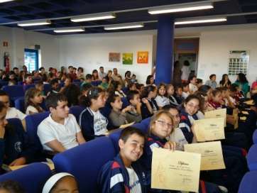 Alumnos galardonados en el concurso (Foto TA)