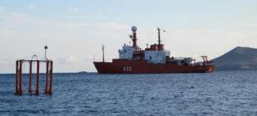 El buque oceanográfico Hespérides en aguas próximas a la costa de Telde (Foto TA)