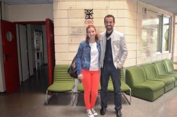 La joven estudiante de Telde, Inés Hernández , y su profesor  Néstor Díaz (Foto TA)