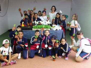 Alumnos participando en los talleres organizados por el Ayuntamiento de Telde (Foto TA)