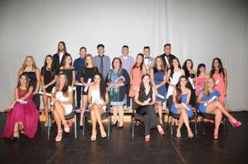 Alumnos de 4Âº de la ESO del IES José Frugoni Pérez que recibieron su título (Foto TA)