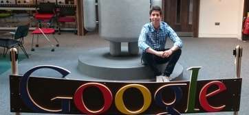 El joven ingeniero teldense Miguel Peñate en la sede europea de Google (Foto TA)