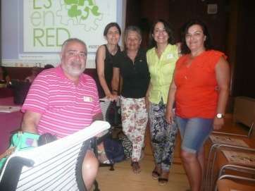 Imagen de los representantes teldenses en Segovia junto a compañeros de otros centros (Foto TA)