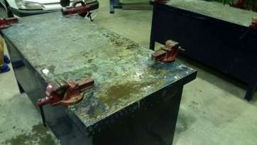 Imagen del interior de los talleres de automoción en el IES de Las Remudas (Foto TA)