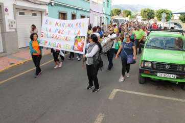 La caminata discurrió por las calles de El Ejido (Foto TA)