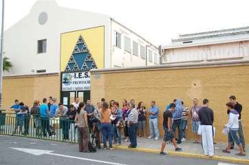 Imagen de archivo de un grupo de alumnos del IES Antonio Cabrera Pérez, en Las Remudas (Foto TA)