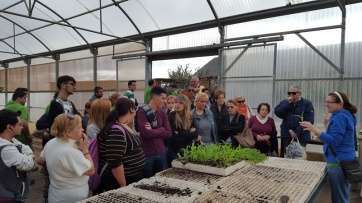 Alumnos del CEPA La Herradura, durante la visita (Foto TA)