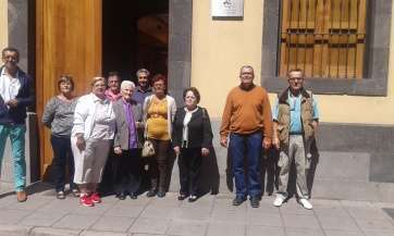 Alumnos en una de las visitas (Foto TA)