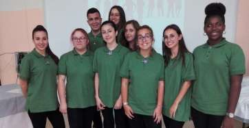 Componentes del equipo de debates de La Rocha (Foto TA)